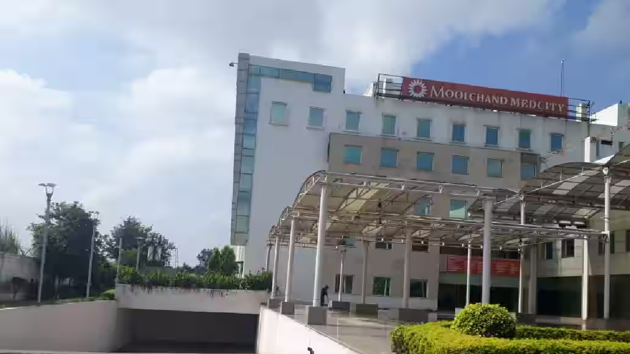 Serviced Apartment near by Mool Chand Delhi India